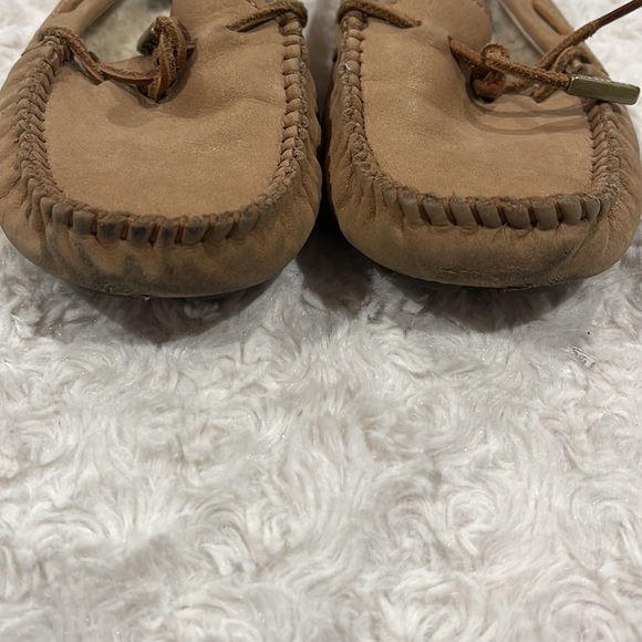 UGG Australia Tan Sheepskin Leather Driving Moccasin Seafoam Flats Size 5 in tan - Picture 11 of 12